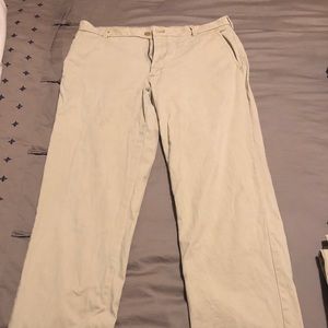 IZOD Men’s Saltwater khakis
